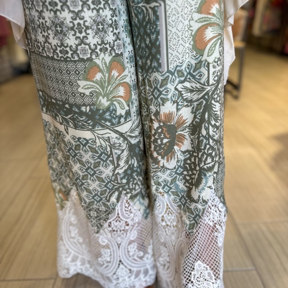 MISS ME Womens Flowy Lace Mix Pants Size S,M,L Muted Green Cream Pull O… - Picture 5 of 6
